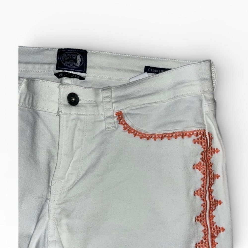Lucky Brand Charlie Capri Embroidered Jeans size 6/28 - Picture 4 of 12